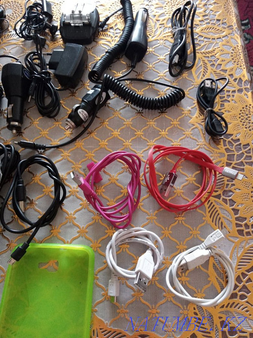 Зарядки, шнуры, наушники и др. Бу и новое. Есик - изображение 5
