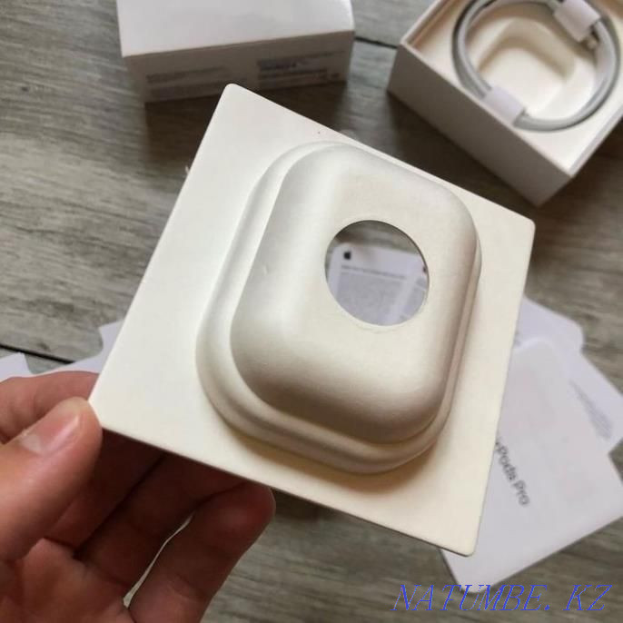 Air Pods 2 Lux 1:1 Беспроводные / C Прозрачностью / Рэд Алматы - изображение 2