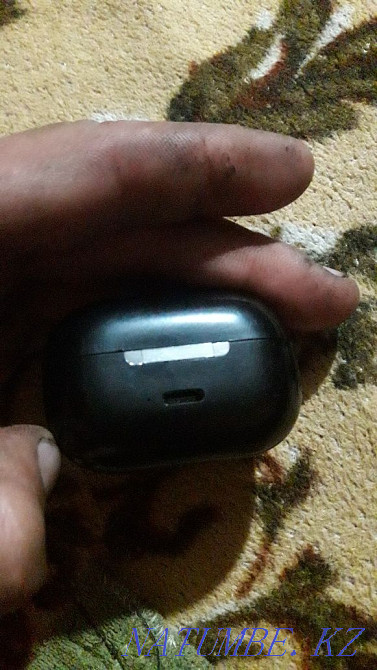 Sell wireless headphones  - photo 1