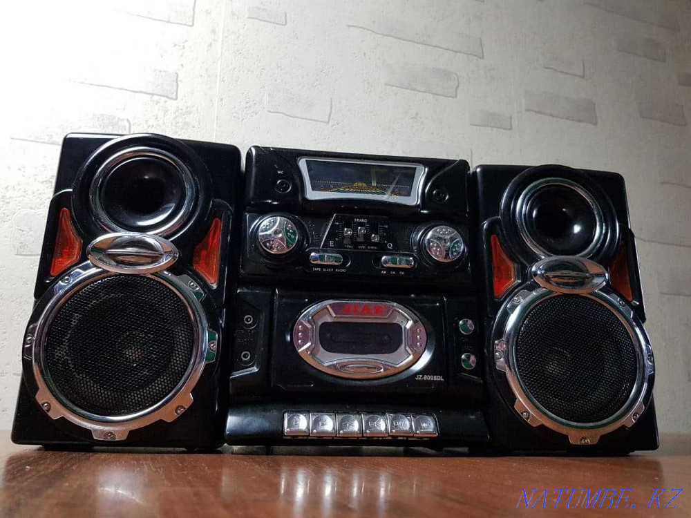 Продам Бумбокс-Радио. Можно для реквизита Шымкент - изображение 2