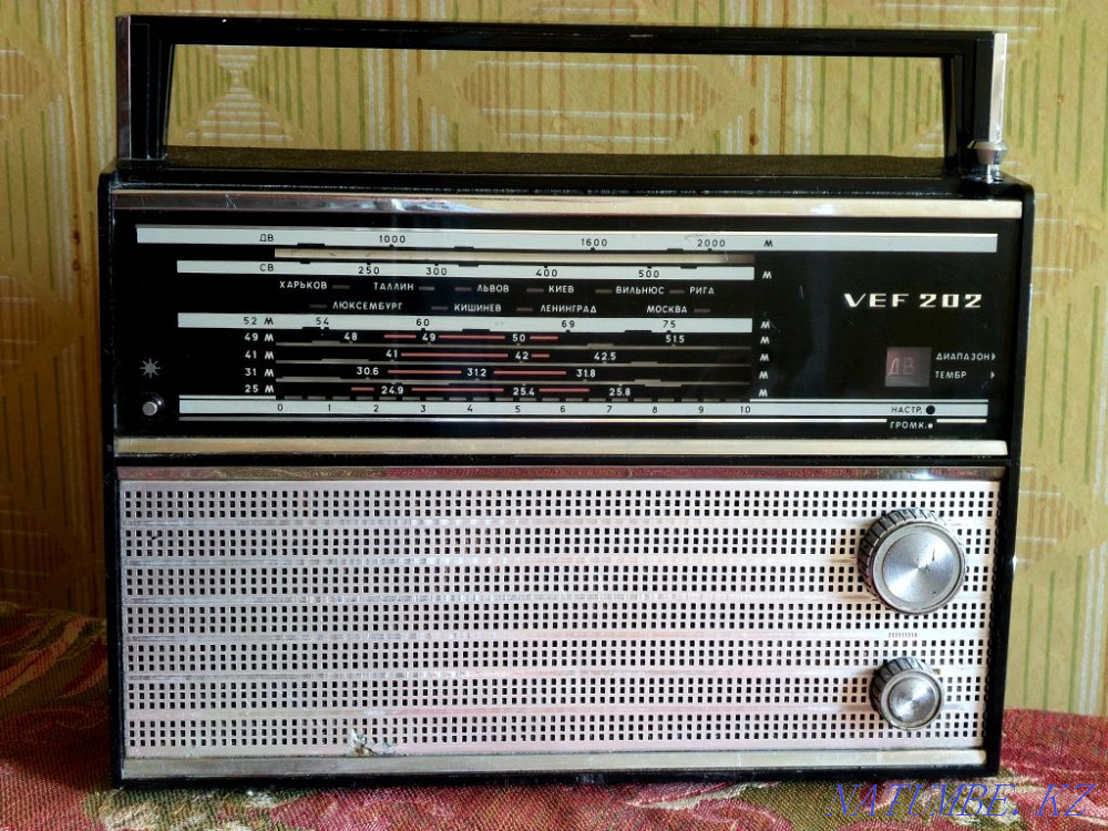 Радиоприемник VEF 202. СССР. Доставка. Темиртау - изображение 1