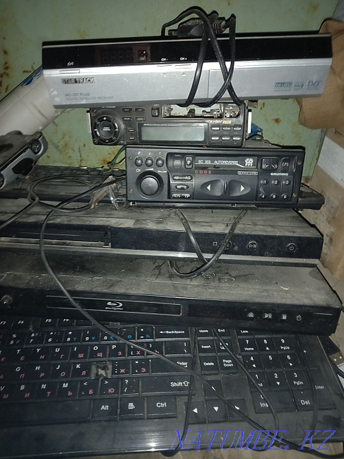 Радиодетали тюнер корея двд итд продаю Шымкент - изображение 1