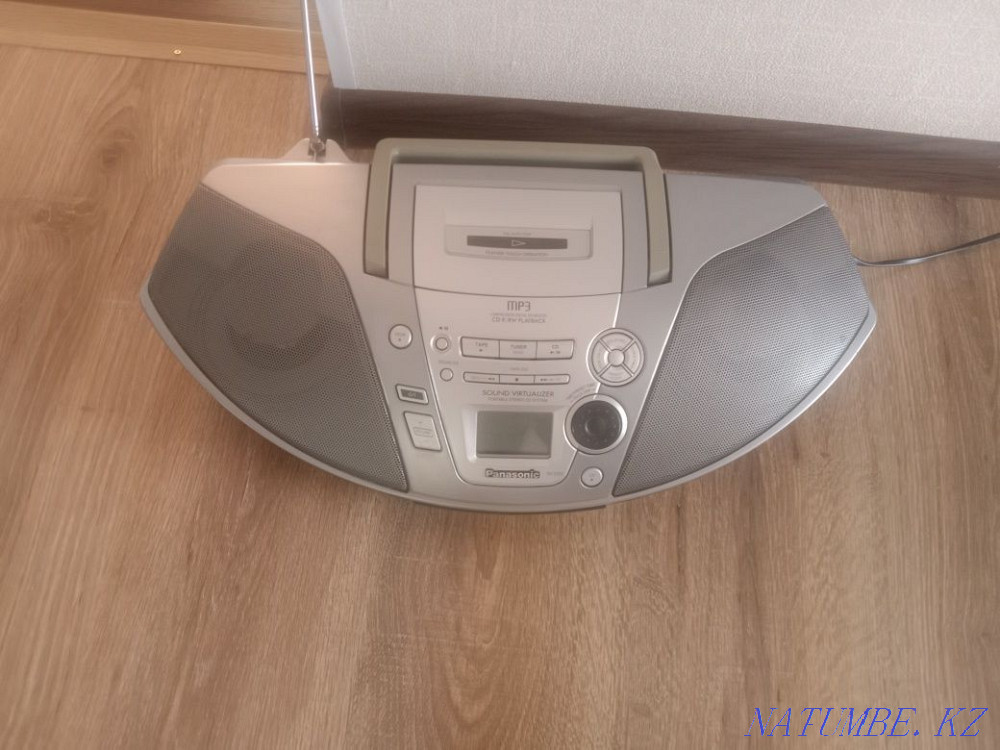 Panasonic radio receiver for sale Oral - photo 1