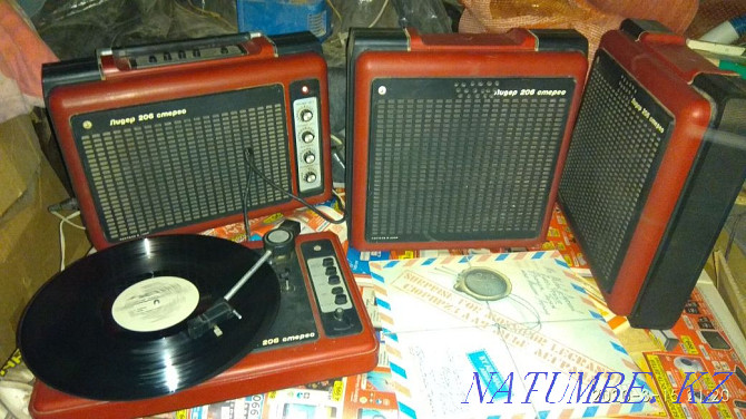 We sell tape recorders, cassettes, and records. Taraz - photo 1