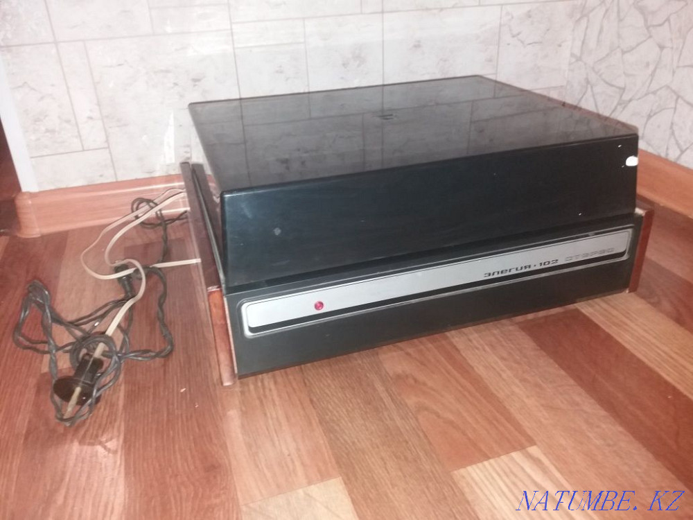 I sell the radiola Elegy 102 in excellent condition Karagandy - photo 6