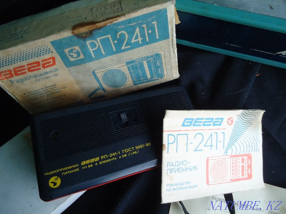 Radio Receiver RP-241-1 GOST 5651-89 in the Box of the end of the USSR Almaty - photo 3