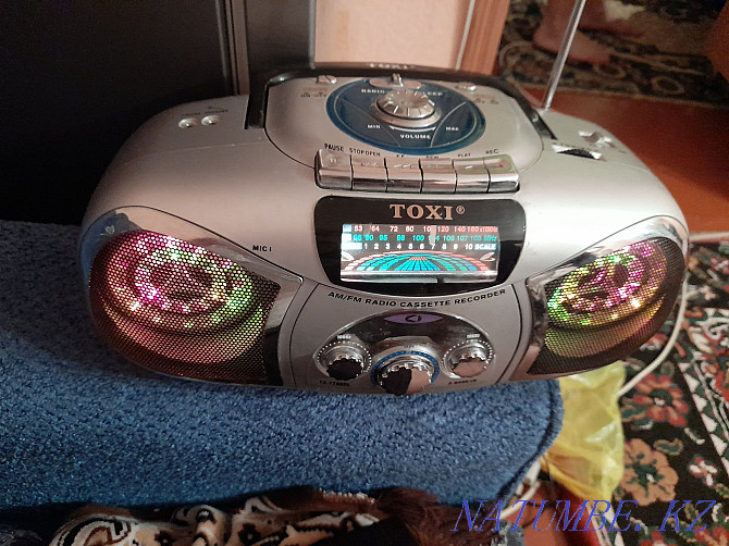 TOX1 radio and cassette reads Taraz - photo 4