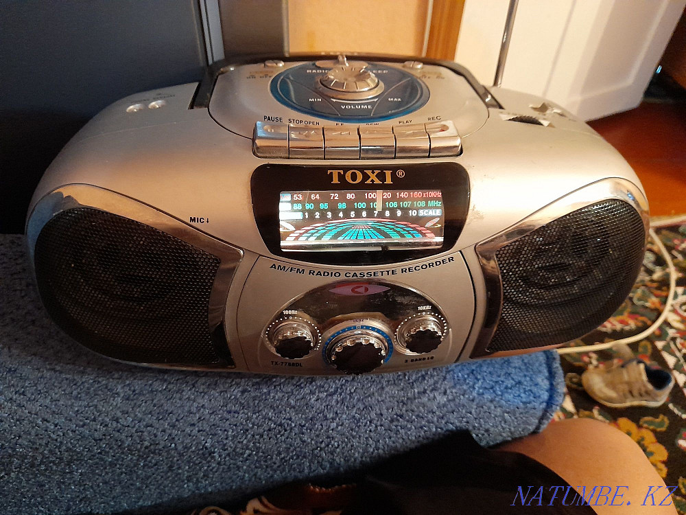 TOX1 radio and cassette reads Taraz - photo 5