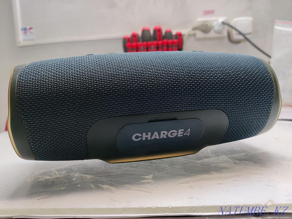 Sell column JBL CHARGE 4 Aqtau - photo 3