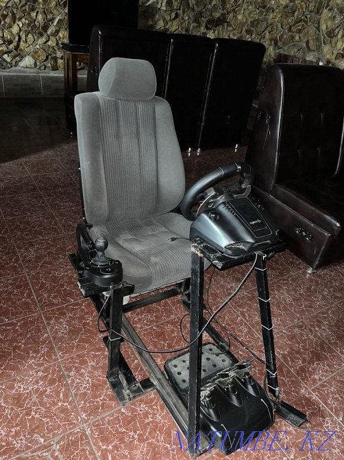 Plestation-4, TV, Seats and Steering wheel from BMB 34. Astana - photo 5