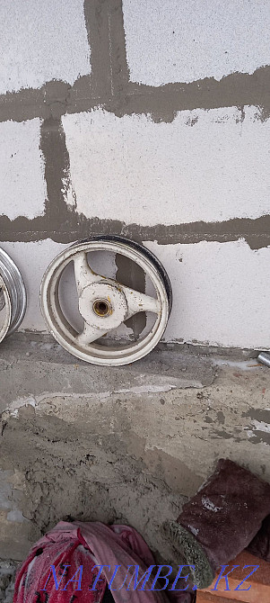 Selling 2 scooters Petropavlovsk - photo 1