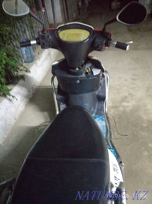 Элекртро мопед продается в хорошем состояни надо поменять аккумулятор  - изображение 1