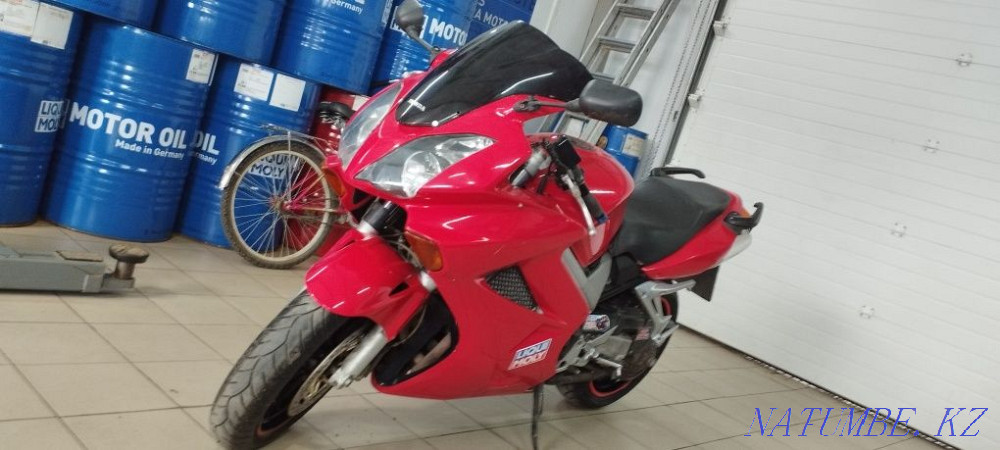 Продается Honda vfr 800 Уральск - изображение 3