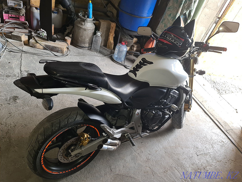 Мотоцикл байк Хонда Hornet cb600f спорт-турист возможен Обмен Костанай - изображение 4