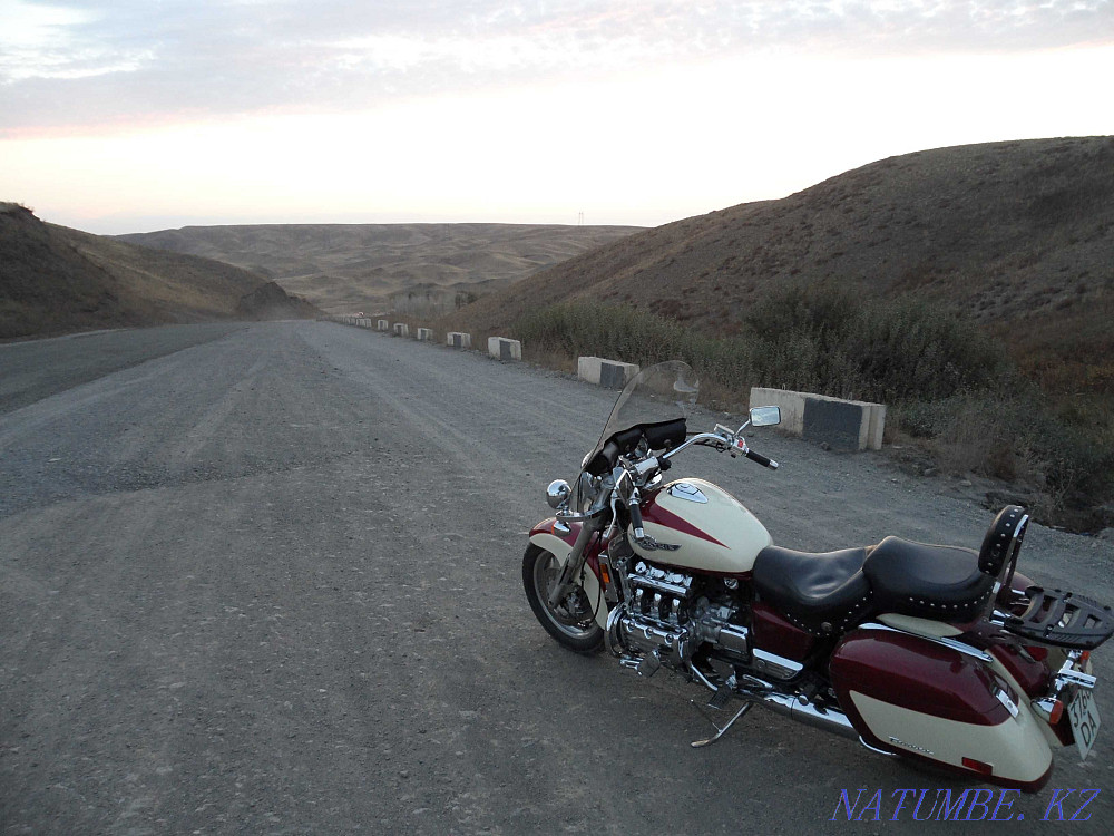 Sell Legendary Honda GL1500CT Valkyrie Tourer Aqtobe - photo 2