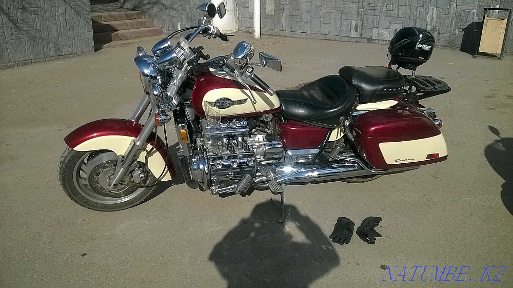 Sell Legendary Honda GL1500CT Valkyrie Tourer Aqtobe - photo 4