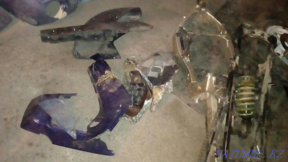 Honda cbr 250 бөлшектелген күйдегі мотоцикл сатамын Байзак - изображение 6