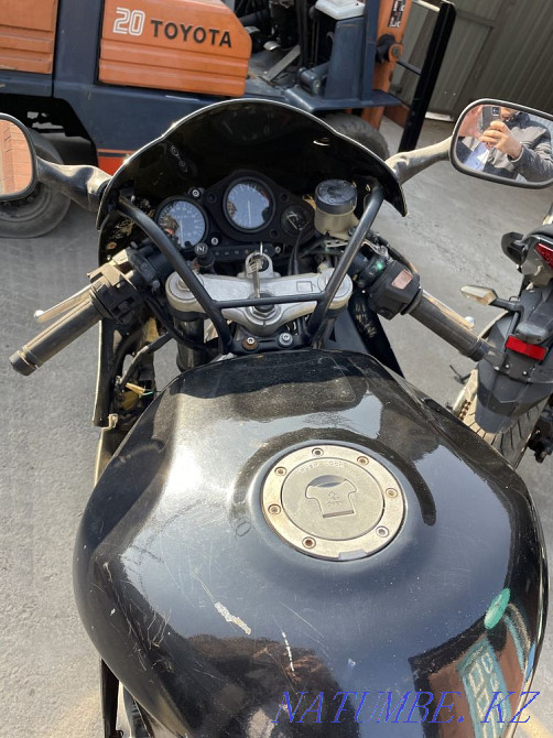 Продам мотоцикл Honda sbr Алматы - изображение 4