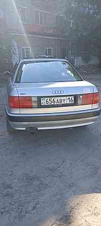 Audi 80    года Semey