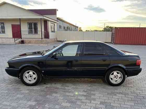 Audi 80    года Осакаровка