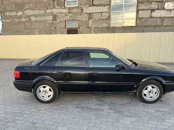 Audi 80    года Osakarovka