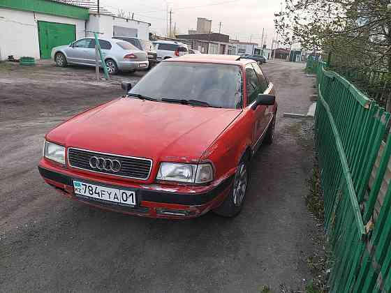 Audi 80    года Макинск