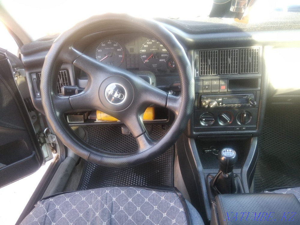 Audi 80    года Нуркен - изображение 8