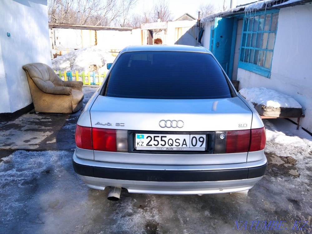 Audi 80    года Нуркен - изображение 2