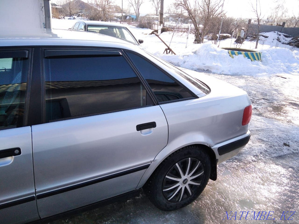 Audi 80    года Нуркен - изображение 4