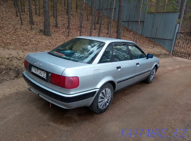 Audi 80    года  - изображение 8