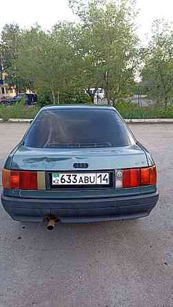 Audi 80    года Аксу
