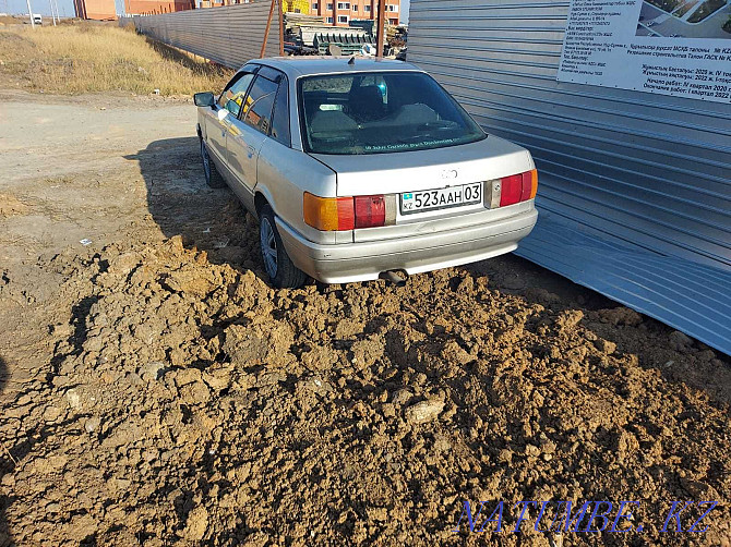 Audi 80    года Красный яр - изображение 2