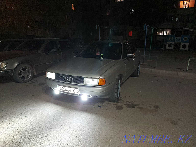 Audi '80 Красный яр - изображение 4