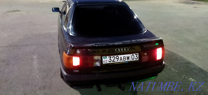 Audi 80    года Тельмана - изображение 1