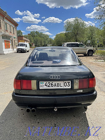 Audi 80    года Степногорск - изображение 3