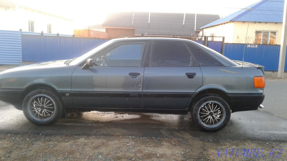 Audi 80    year Жумыскер - photo 1