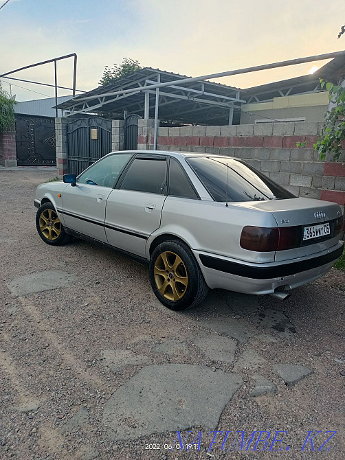 Audi 80    года Каргалы - изображение 4