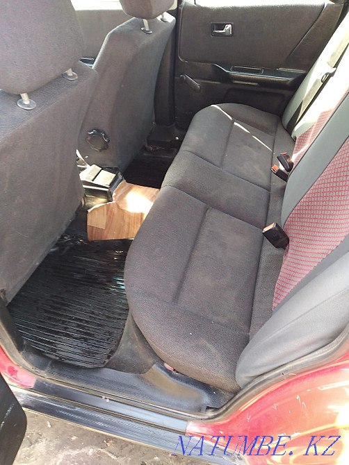 Audi '80  Петропавл - изображение 8