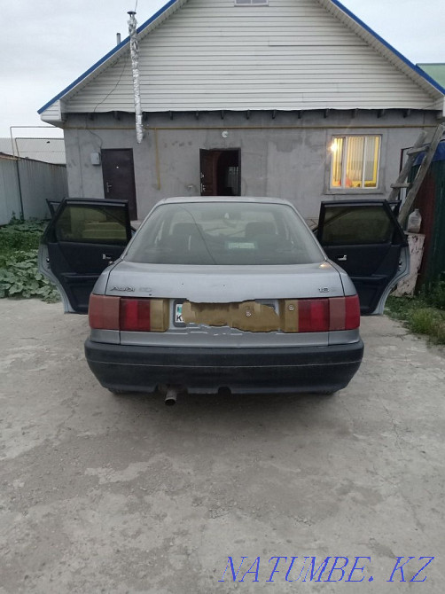 Audi 80    year Казцик - photo 1
