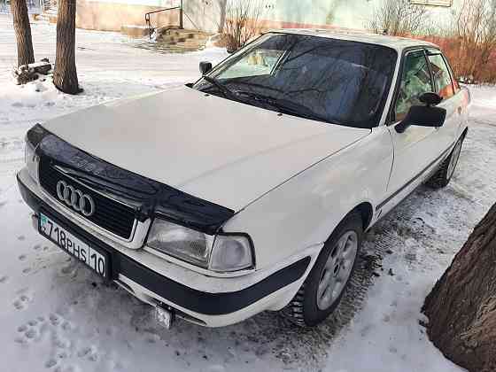 Audi 80    года Рудный