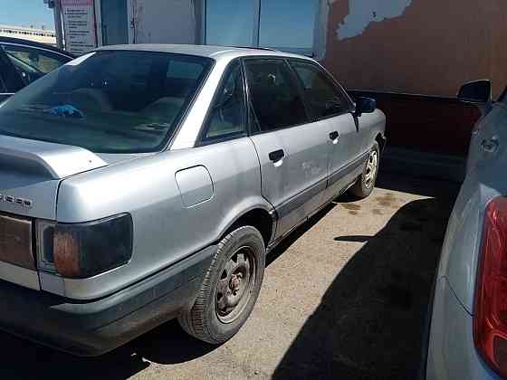 Audi 80    года  Астана