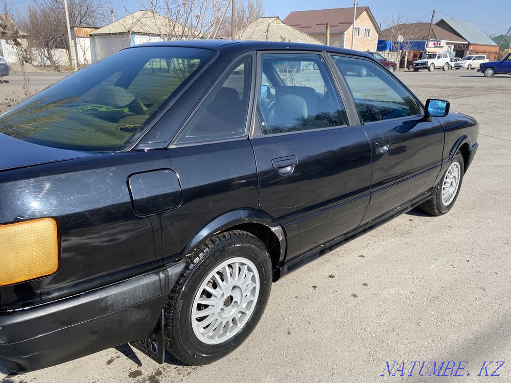 Audi 80    года Шелек - изображение 3