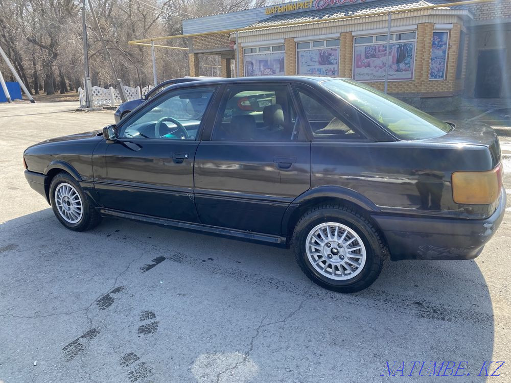 Audi 80    года Шелек - изображение 2