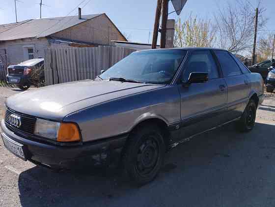 Audi 80    года Semey