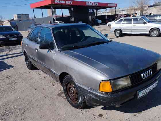 Audi 80    года Semey