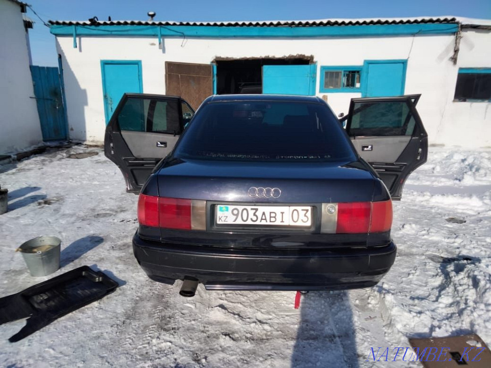 Audi 80    года Аркалык - изображение 8