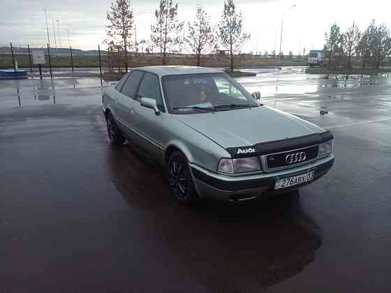 Audi 80    года  Көкшетау