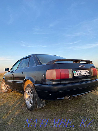 Audi 80    года  - изображение 3