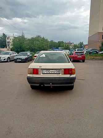 Audi 80    года  Астана