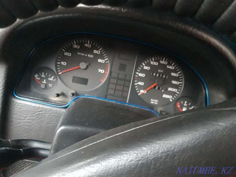 Audi '80  Петропавл - изображение 1